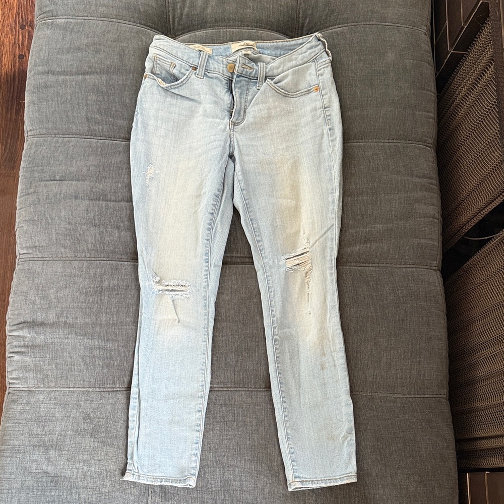 Universal Thread Light Blue Skinny Jeans